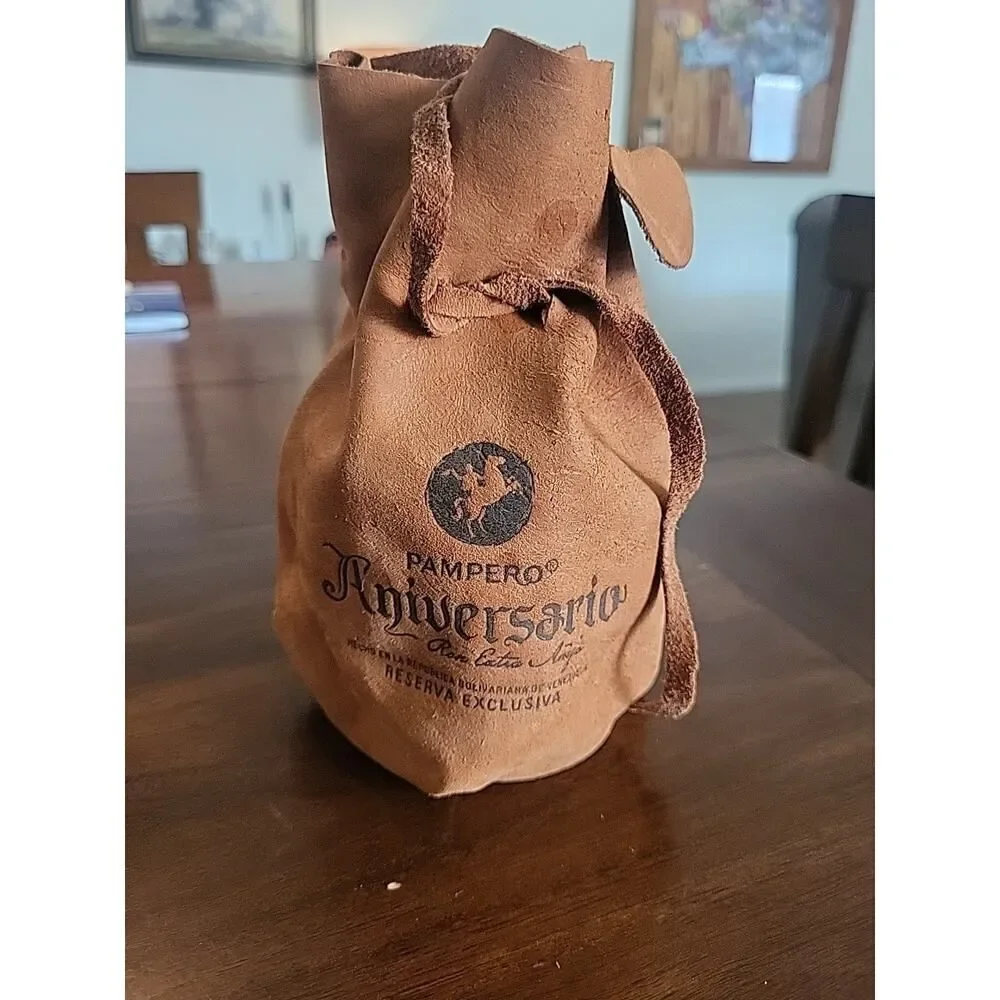 Venezuela Liquor Leather Pouch Aniversario Pampero Ron Añejo Perfect Condition